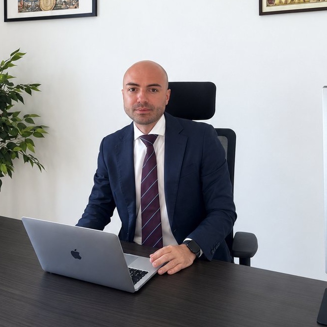 Avv. Davide Carrino